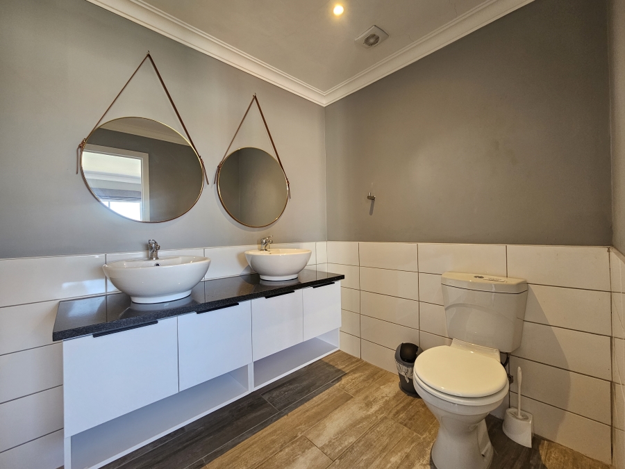 To Let 1 Bedroom Property for Rent in Port St Francis Eastern Cape
